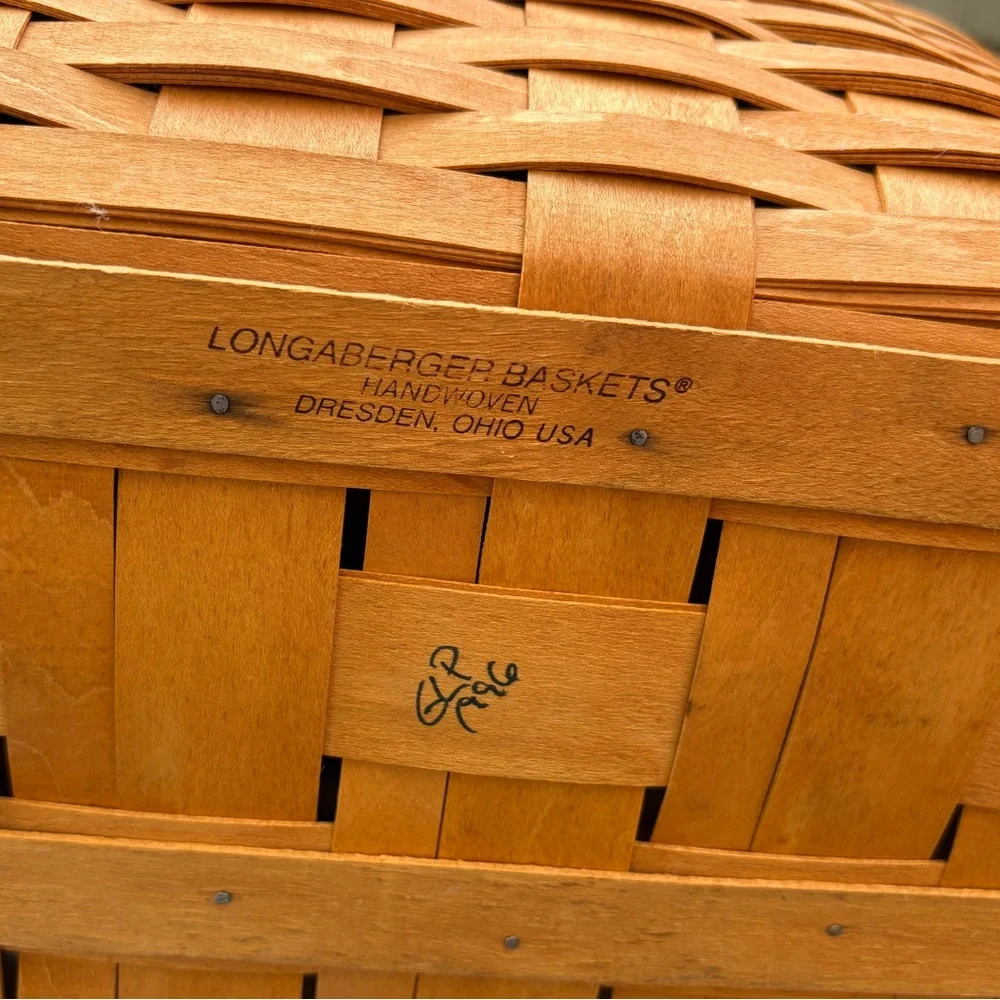 Vintage Signed Longaberger Large Handmade Two Handle Picnic Basket